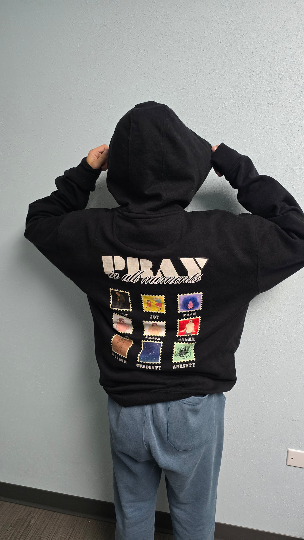 Pray in all Moments Hoodie Black
